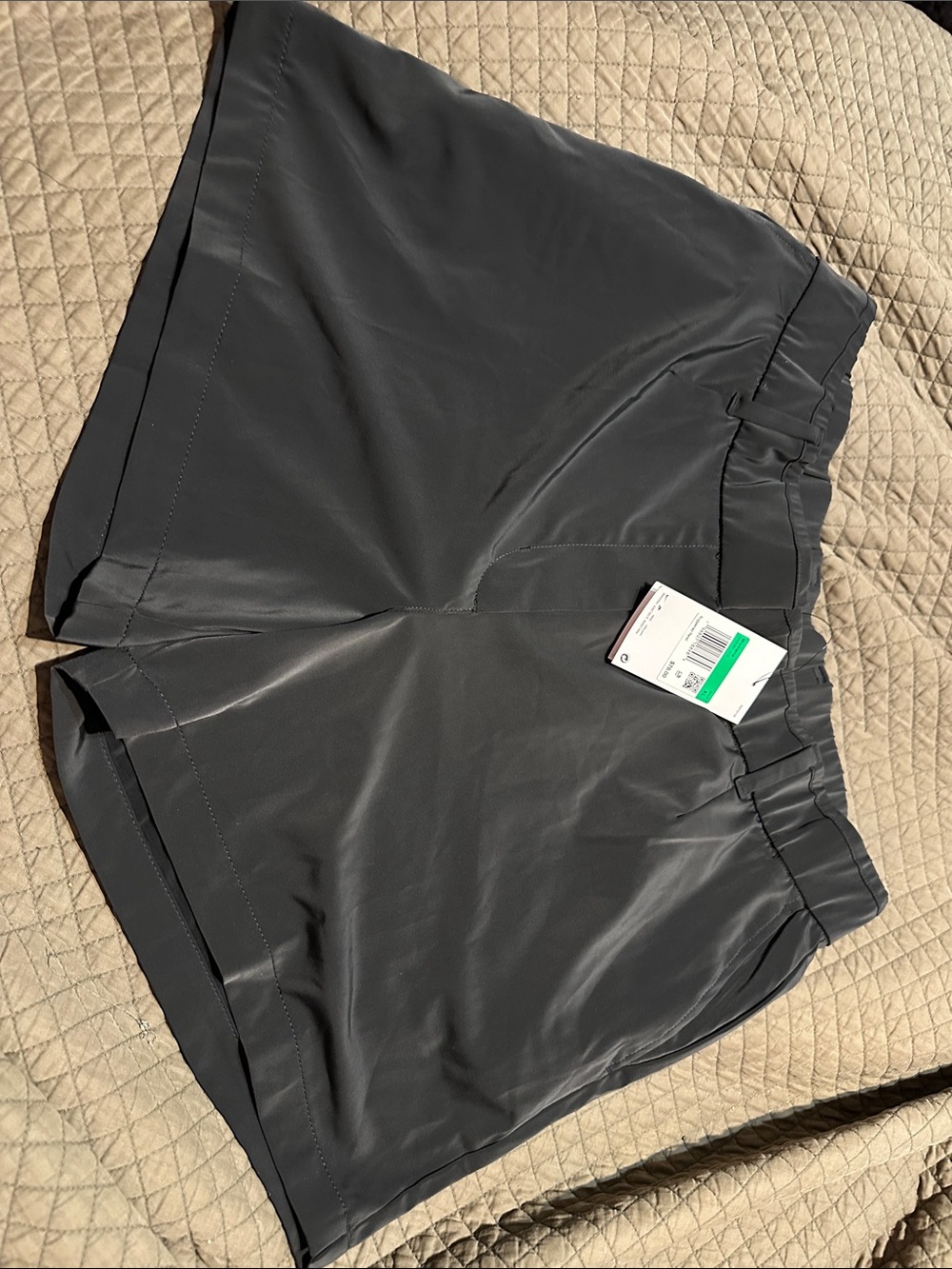 NWT NIKE Dri-Fit Lightweight Black Women's Athletic Shorts